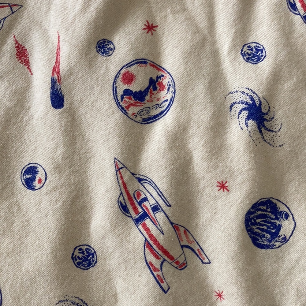 Levi’s Vintage Spaced All Over Graphic Tee in Men’s Medium